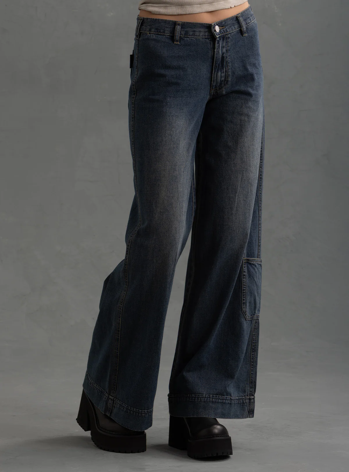 Serif Pants - Image 5